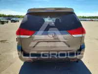 2014 Toyota SIENNA фото