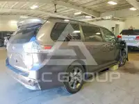 2014 Toyota SIENNA photo