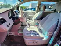 2014 Toyota SIENNA фото