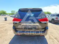 2014 Toyota SIENNA photo