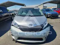 2014 Toyota SIENNA фото