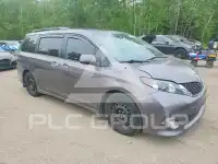 2014 Toyota SIENNA photo