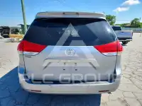 2014 Toyota SIENNA фото