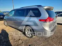 2014 Toyota SIENNA фото