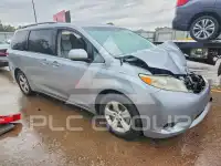 2014 Toyota SIENNA фото