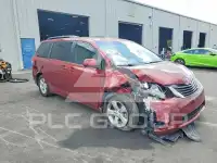 2014 Toyota SIENNA photo