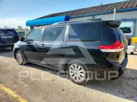 2014 Toyota SIENNA photo