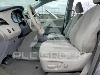 2014 Toyota SIENNA photo