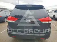 2014 Toyota SIENNA photo