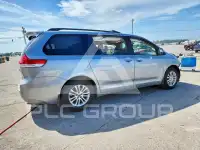 2014 Toyota SIENNA фото