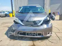 2014 Toyota SIENNA фото