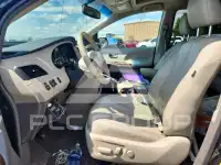 2014 Toyota SIENNA photo