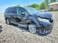 2014 Toyota SIENNA photo