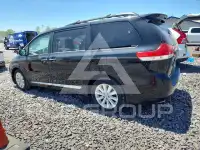 2014 Toyota SIENNA photo