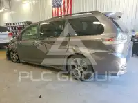 2014 Toyota SIENNA photo