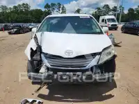2014 Toyota SIENNA фото