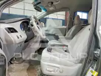 2014 Toyota SIENNA фото