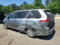 2014 Toyota SIENNA photo