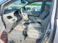 2014 Toyota SIENNA фото