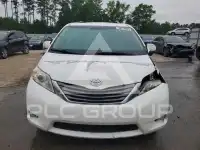 2014 Toyota SIENNA фото
