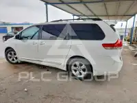 2014 Toyota SIENNA photo