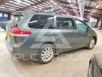 2014 Toyota SIENNA фото