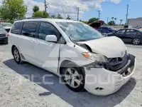 2014 Toyota SIENNA фото