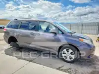 2014 Toyota SIENNA photo