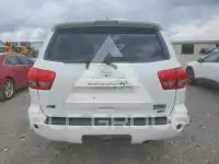 2014 Toyota SEQUOIA photo