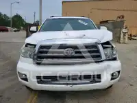 2014 Toyota SEQUOIA photo