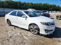 2014 Toyota CAMRY фото