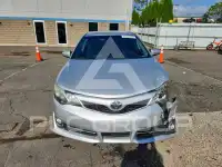 2014 Toyota CAMRY фото