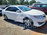 2014 Toyota CAMRY фото