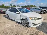 2014 Toyota CAMRY фото