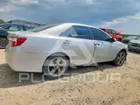 2014 Toyota CAMRY фото