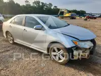 2014 Toyota CAMRY photo