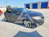 2014 Toyota CAMRY фото
