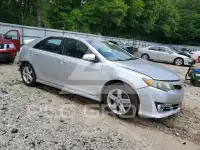 2014 Toyota CAMRY фото