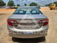 2014 Toyota CAMRY фото