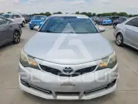 2014 Toyota CAMRY photo