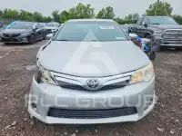 2014 Toyota CAMRY фото