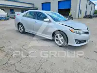 2014 Toyota CAMRY фото