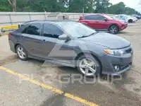 2014 Toyota CAMRY photo