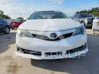 2014 Toyota CAMRY фото