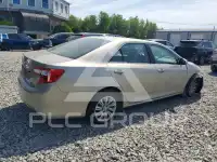 2014 Toyota CAMRY фото