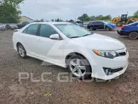 2014 Toyota CAMRY фото