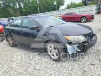 2014 Toyota CAMRY фото