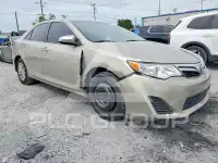 2014 Toyota CAMRY фото