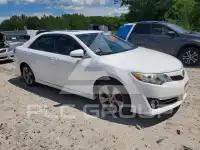 2014 Toyota CAMRY фото