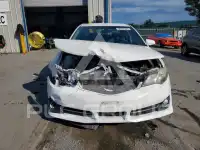 2014 Toyota CAMRY фото